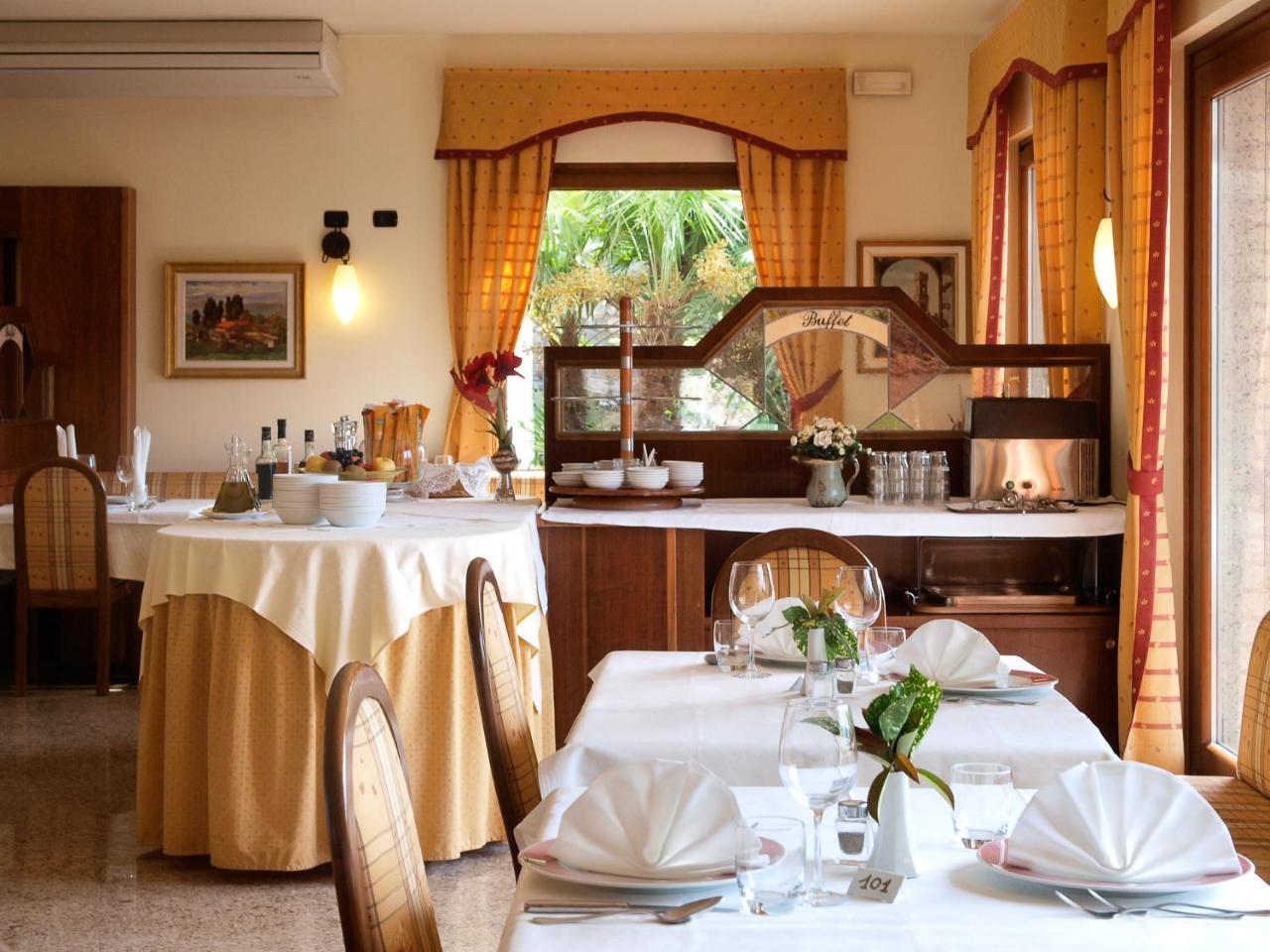 Hotel Bellavista Malcesine Eksteriør bilde